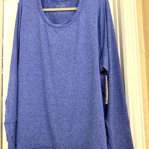 LAST PRICE DROP before donating.  Atletha top